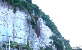 Bat Cave Phnom Sampov