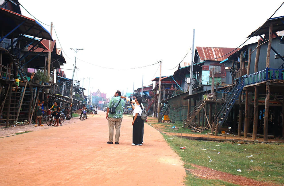 Kampong Phluk Floating Village, A Unique Cultural Experience