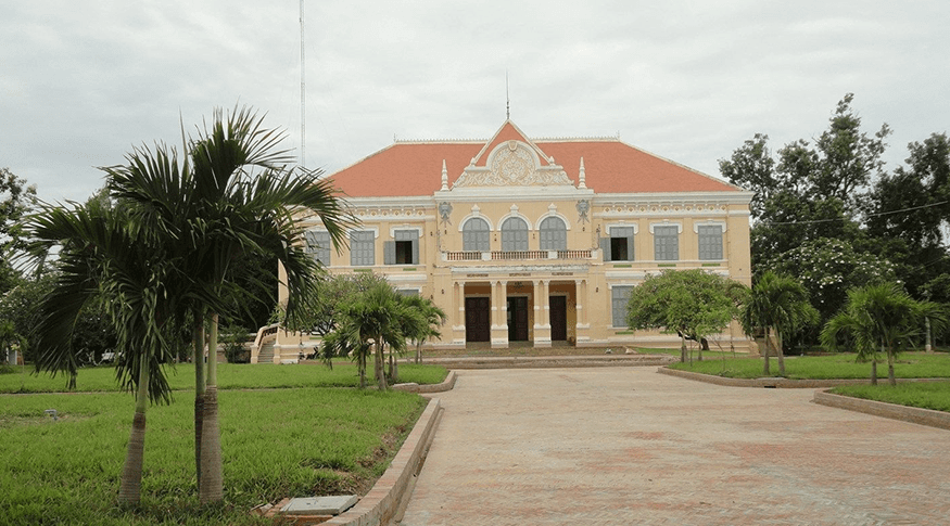 Colonial Buildings