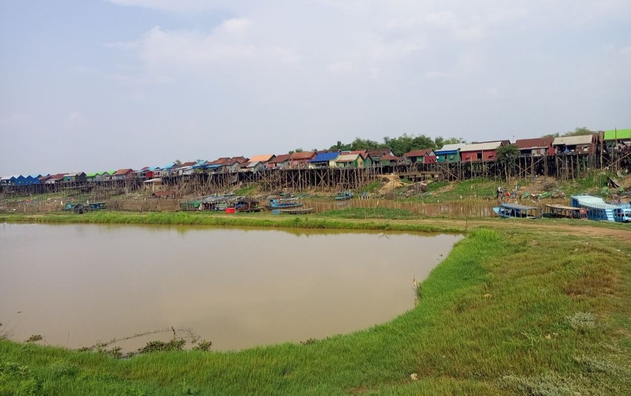 Kompong Khleang Floating Village