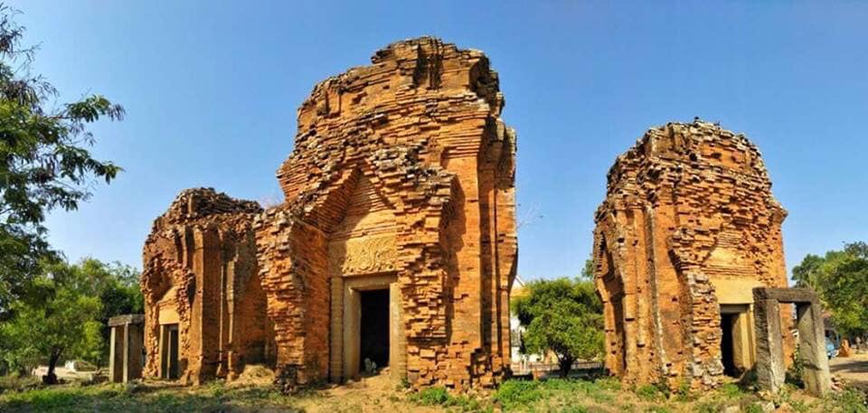 Prasat Sneung 2 prasat sneung battambang