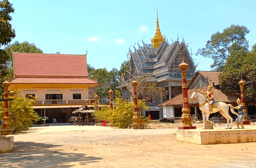 Ampe Phnom Pagoda