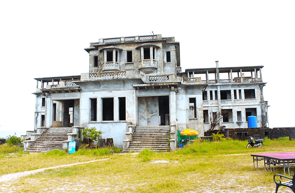 Bokor Hill Station