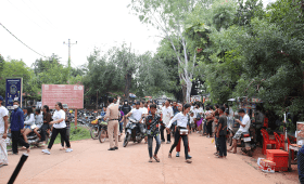 How to Connect with Local People