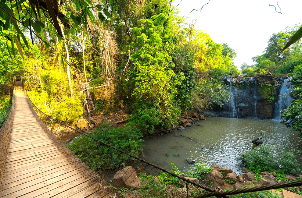 Kachanh Waterfall