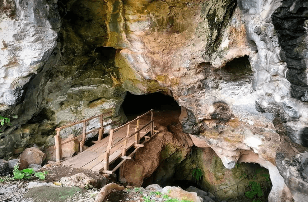 Phnom Chhngok Cave 4 Phnom Chhngok Cave