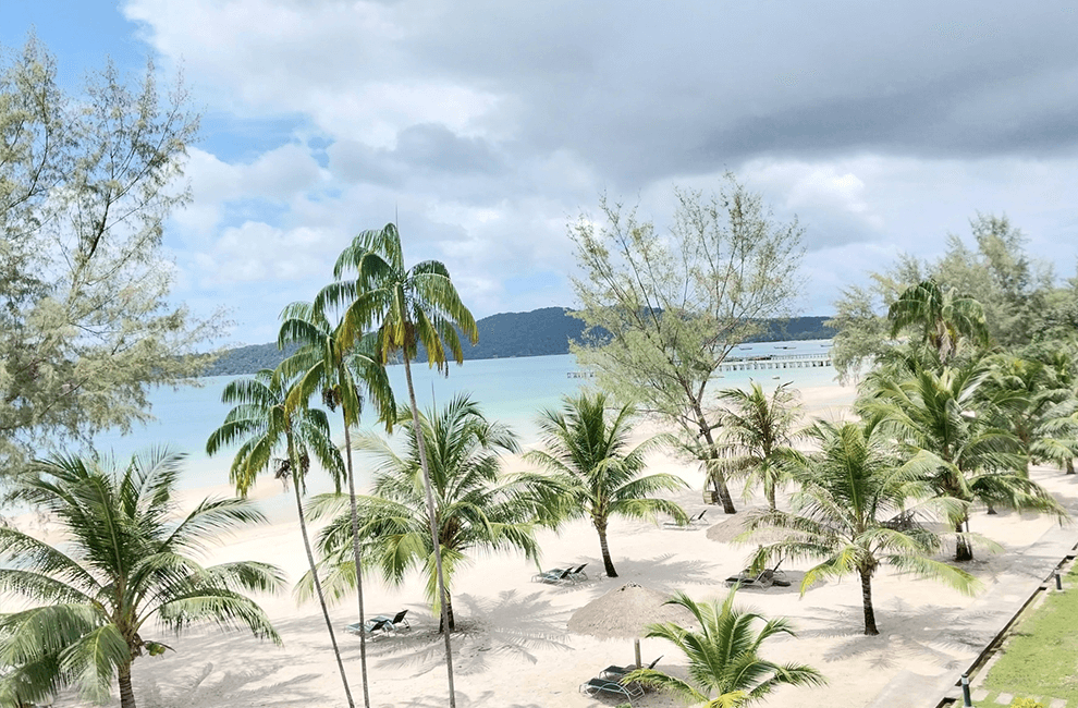 Saracen Bay Beach Sihanoukville