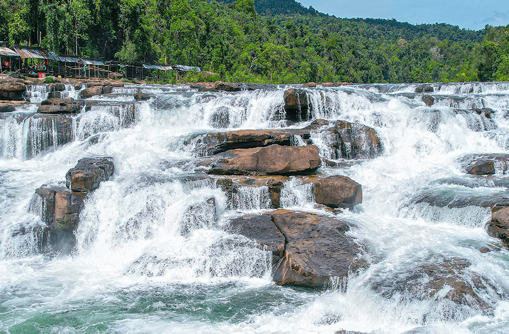 Tatay Waterfall