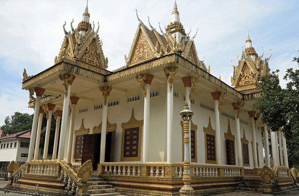 Wat Krom Temple