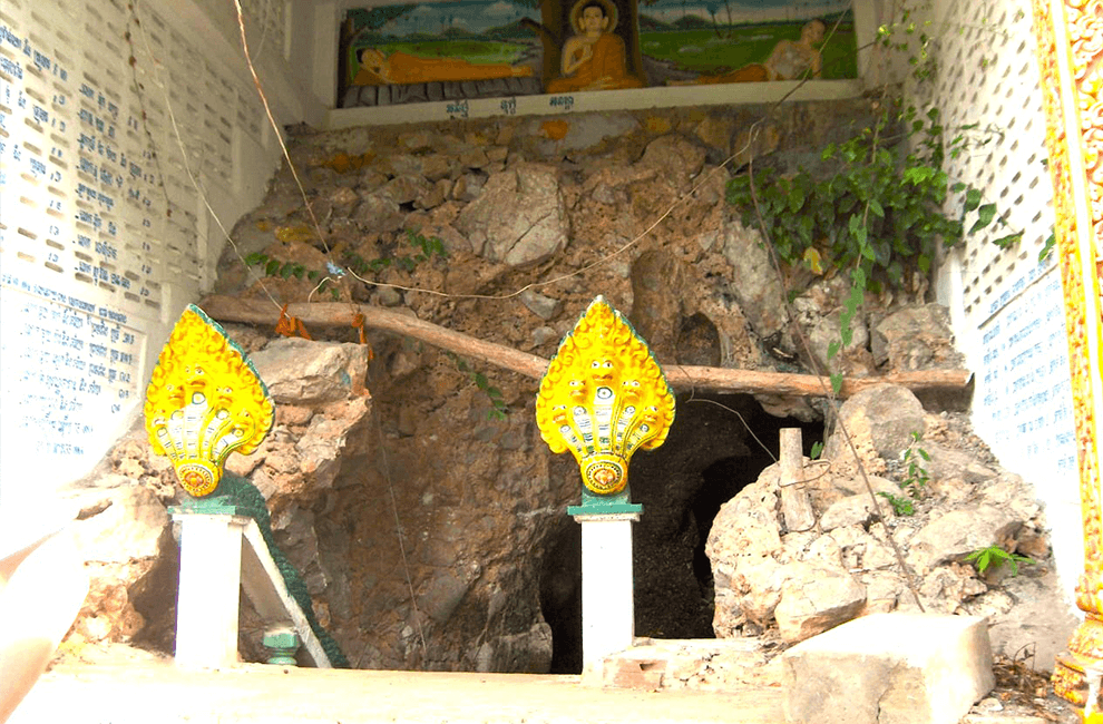 Laang Phnom Rumsai Sak