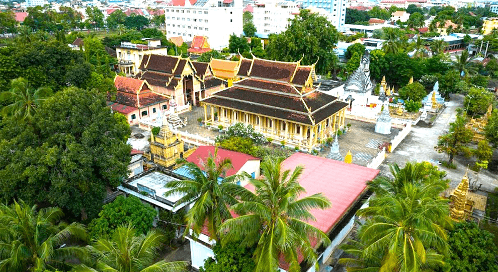 Wat Kandal​ Pagoda