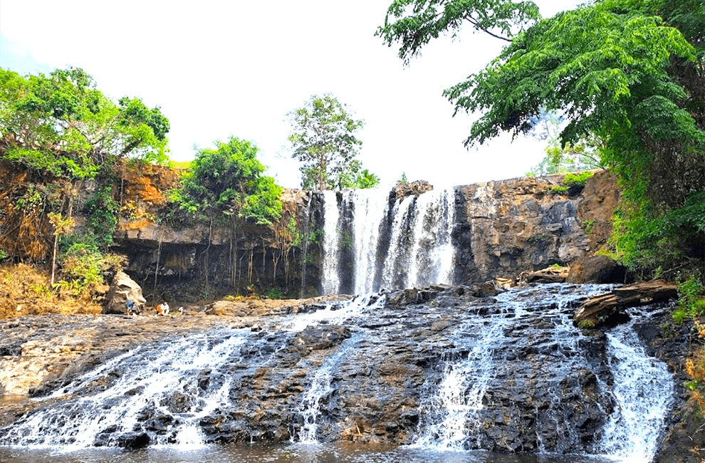 Bou Sra Waterfall