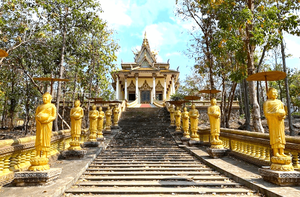 Phnom Baktra Pagoda