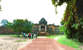 Banteay Samre Temple