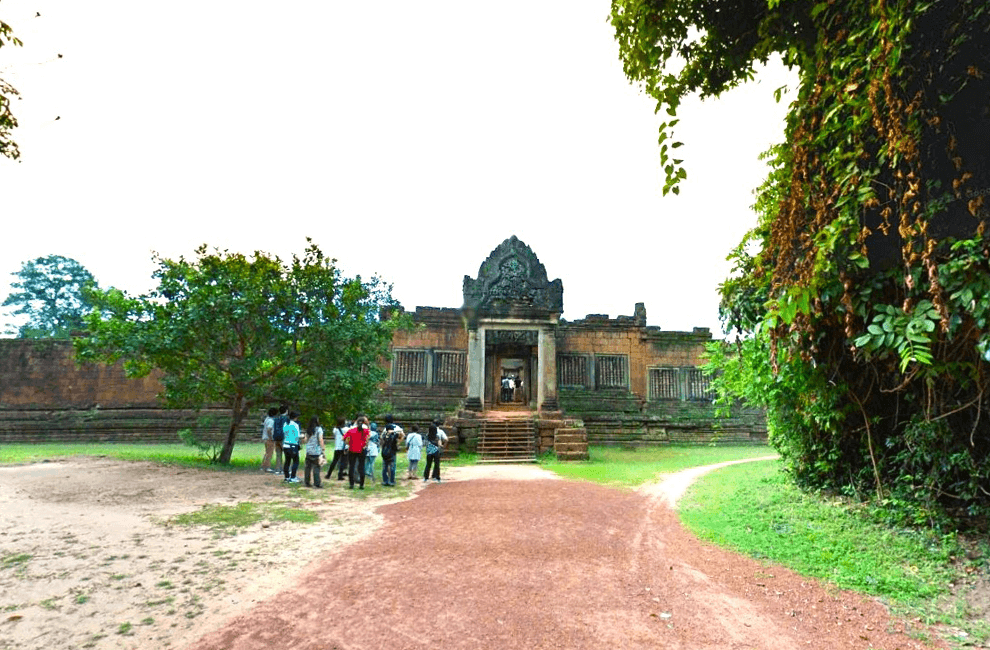 Banteay Samre Temple