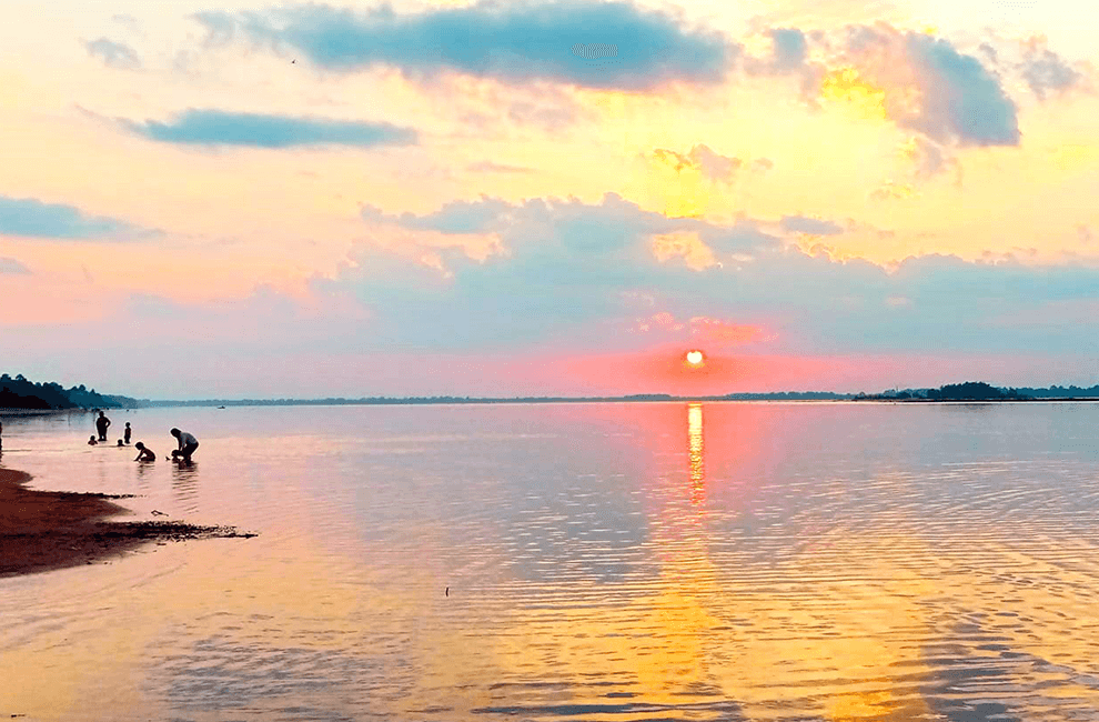Best Places to See the Beautiful Sunset in Siem Reap 6 West Baray