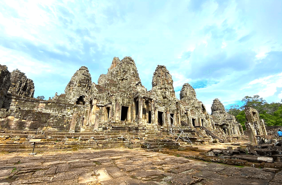 Perfect Guide to Visit Angkor Wat 3 Budget Angkor Tour
