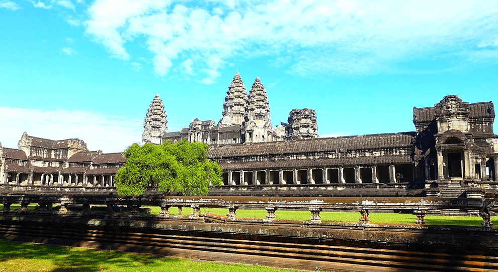 How to visit Angkor Wat