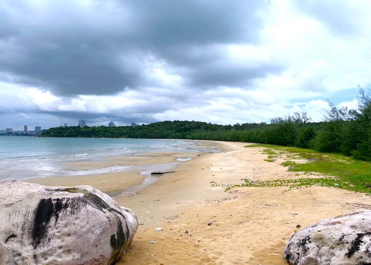 Thik Beach Koh Puos Island