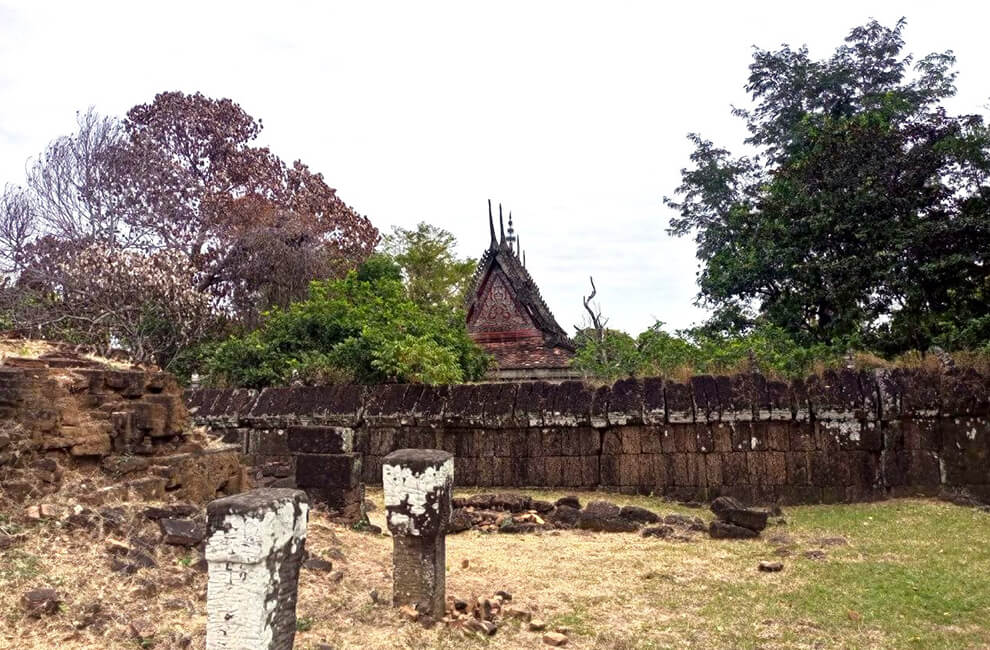Phnom Bok Mountain: Exploring the Spectacular Views of Siem Reap 3 Phnom Bok in Siem Reap