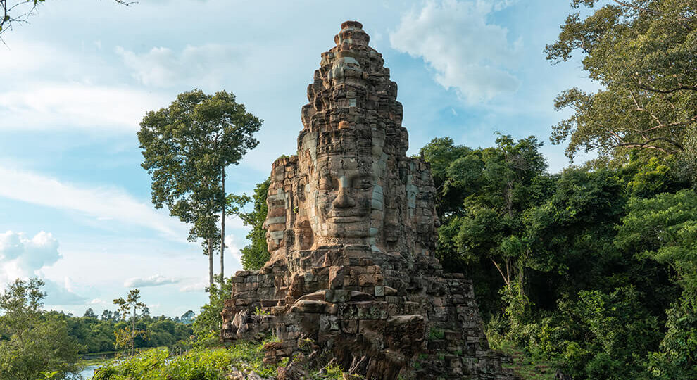 Best Time to Visit Angkor Wat, Weather, Crowds, and Tips