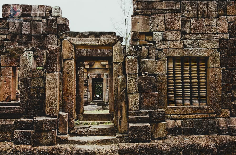 Prasat Ta Muan Thom Temple