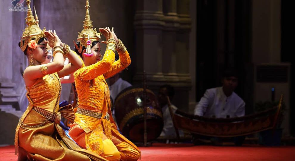Apsara Dance Show in Siem Reap