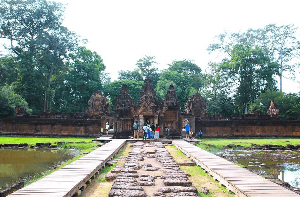 Bateay Srei Temple