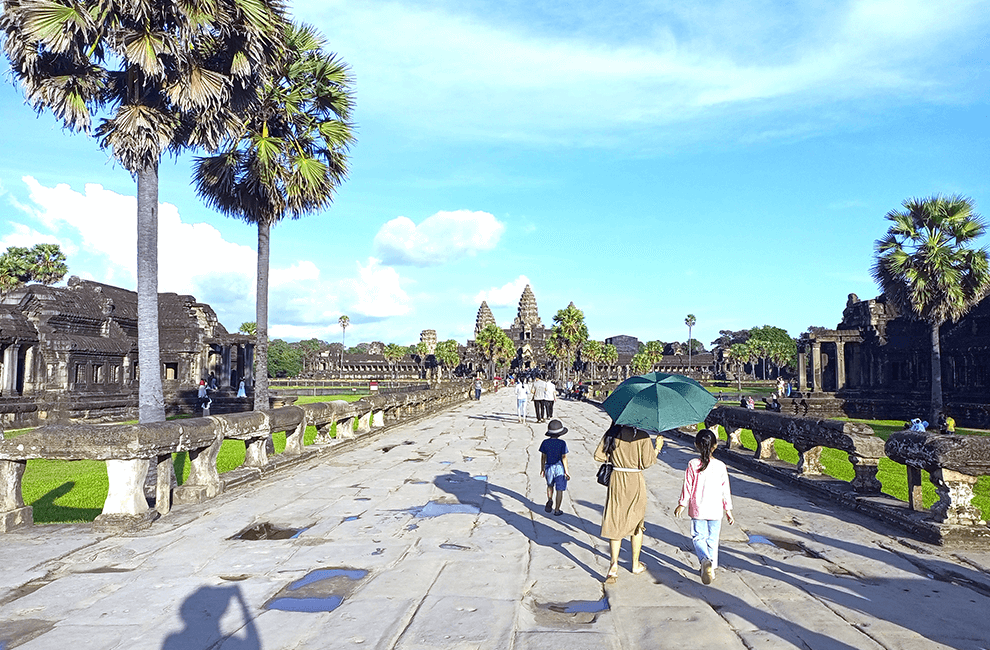 Angkor Wat Tour