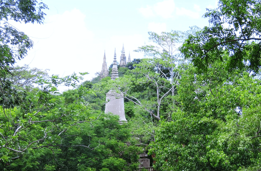 Discover Oudong Mountain by Bike