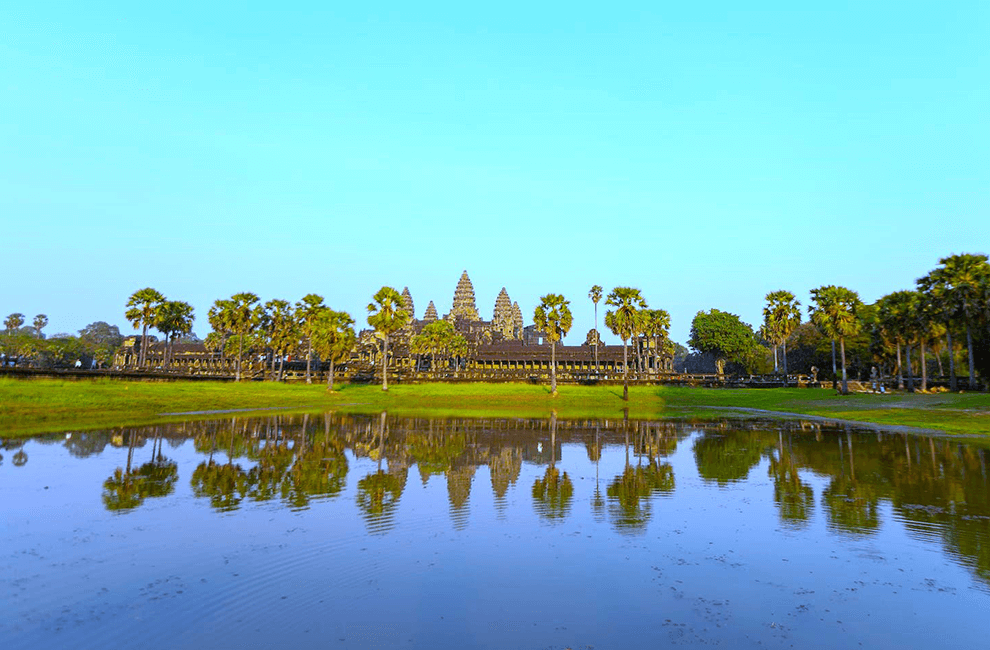 Angkor Wat Tour Guidelines: Ultimate Floating Village Exploration