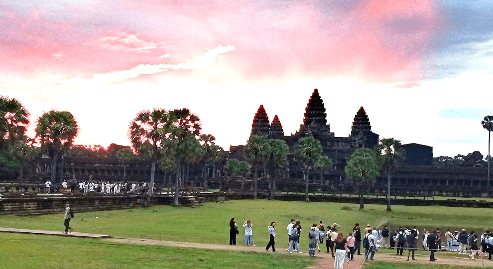 Explore Angkor Wat