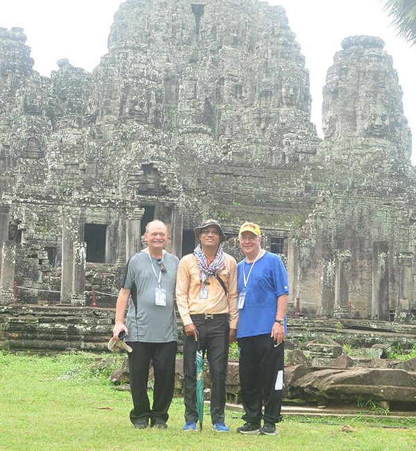 Bayon Angkor Tour Guide