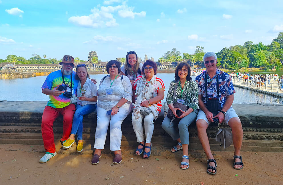 Angkor Tour with Group