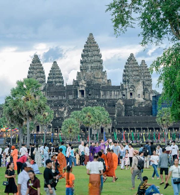 Angkor Wat, Floating Village, Apsara Dance Show