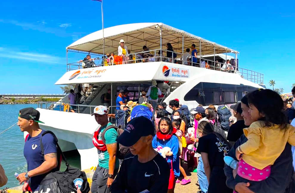 Ferry Schedule to Korh Rong