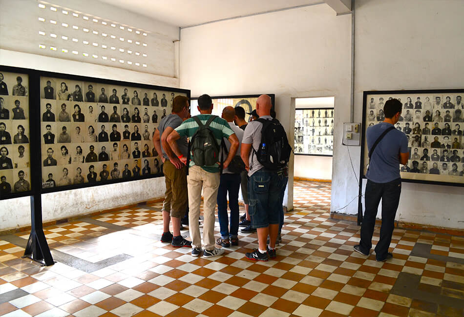 Phnom Penh Secrets Full-Day City Tour