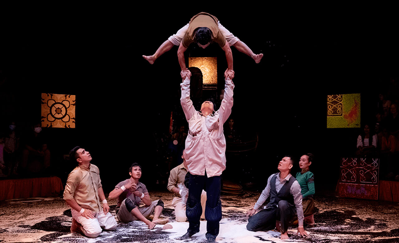 Visit Phare Circus